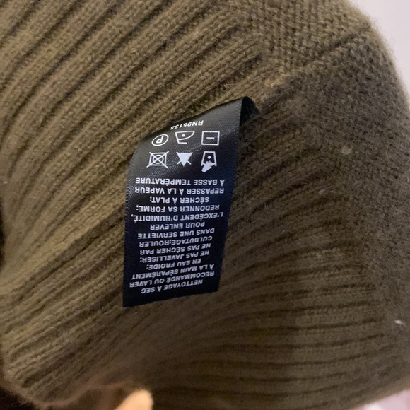 Lafayette 148 New York Turtleneck Sweater in Green Knit - PRELOVED - Picture 13 of 17